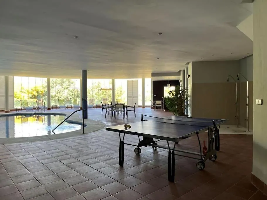 Benahavis, Los Arqueros contacts